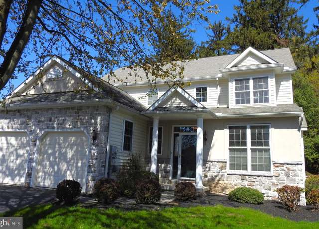 Property at 1807 Serene Way, Lancaster, PA 17602, 3 beds, 2.5 baths