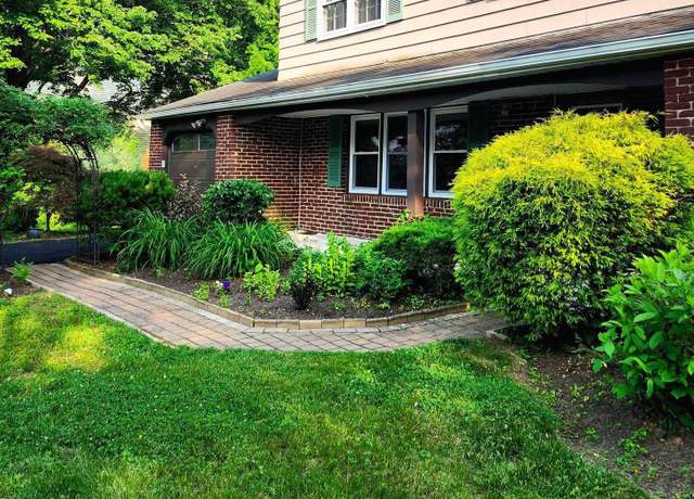 Property at 10 Lawrence Rd, Audubon, PA 19403, 4 beds, 1.5 baths