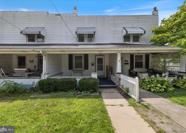 Property at 10 Cherry St, East Greenville, PA 18041, 3 beds, 1.5 baths