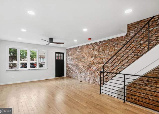 Property at 1842 S 4th St, Philadelphia, PA 19148, 2 beds, 2.5 baths