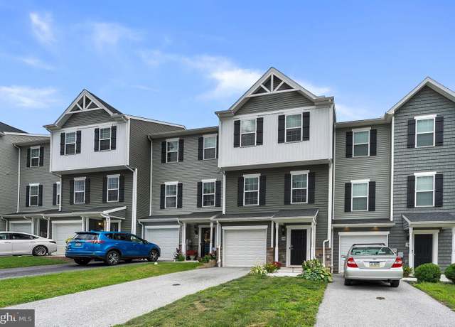 Property at 68 Ayrshire Dr #233, Hanover, PA 17331, 3 beds, 3.5 baths