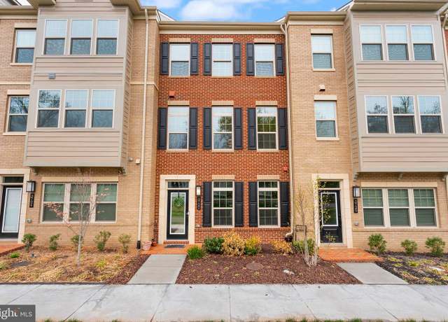 Property at 3722 Mclean Ave, Fairfax, VA 22030, 3 beds, 3.5 baths