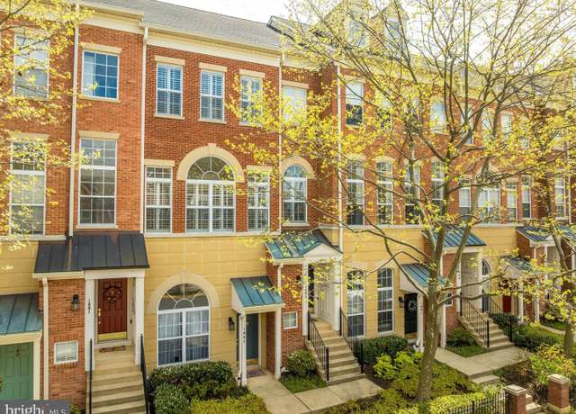 Property at 1885 Crescent Park Dr, Reston, VA 20190, 3 beds, 2.5 baths