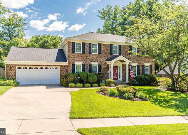 Property at 5416 Waycross Dr, Alexandria, VA 22310, 4 beds, 3.5 baths