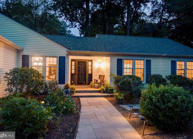Property at 5020 Pheasant Ridge Rd, Fairfax, VA 22030, 3 beds, 2.5 baths