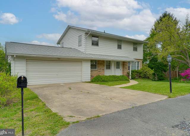 Property at 355 Pointfield Dr, Harpers Ferry, WV 25425, 4 beds, 3 baths
