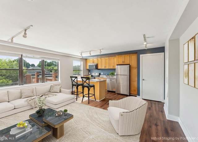 Property at 212 Oakwood St SE #318, Washington, DC 20032, 1 bed, 1 bath