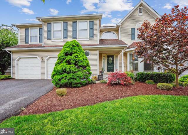 Property at 14436 Stonebridge View Dr, North Potomac, MD 20878, 4 beds, 3.5 baths