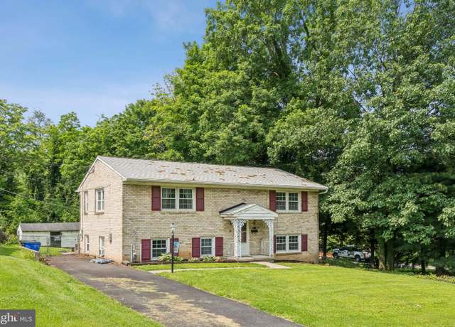Property at 971 Noland Dr, Hagerstown, MD 21740, 4 beds, 2 baths