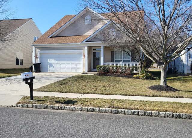 Property at 4 Rachel Ct, Hammonton, NJ 08037, 2 beds, 2 baths