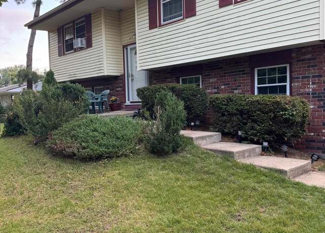 Property at 317 Cayuga Trl, Browns Mills, NJ 08015, 3 beds, 1.5 baths