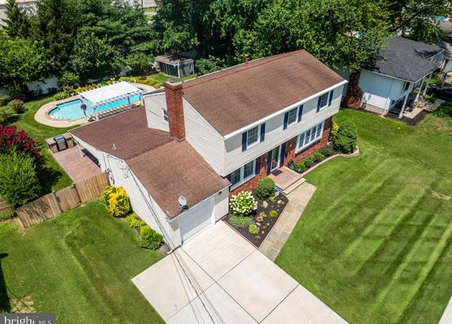 Property at 13 Rutgers Dr, Delran, NJ 08075, 4 beds, 2.5 baths