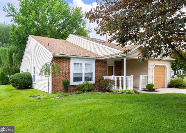 Property at 53 Blanchard Dr, Woodbury, NJ 08096, 3 beds, 2.5 baths