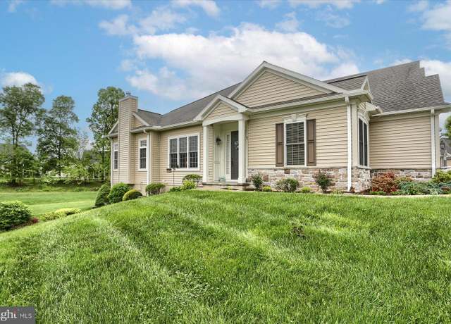 Property at 409 Carmella Dr, Mechanicsburg, PA 17050, 2 beds, 2.5 baths
