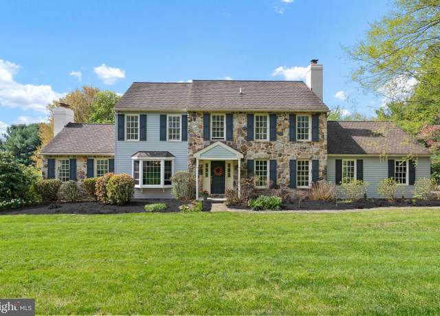 Property at 1104 Saint Finegan Dr, West Chester, PA 19382, 4 beds, 2.5 baths