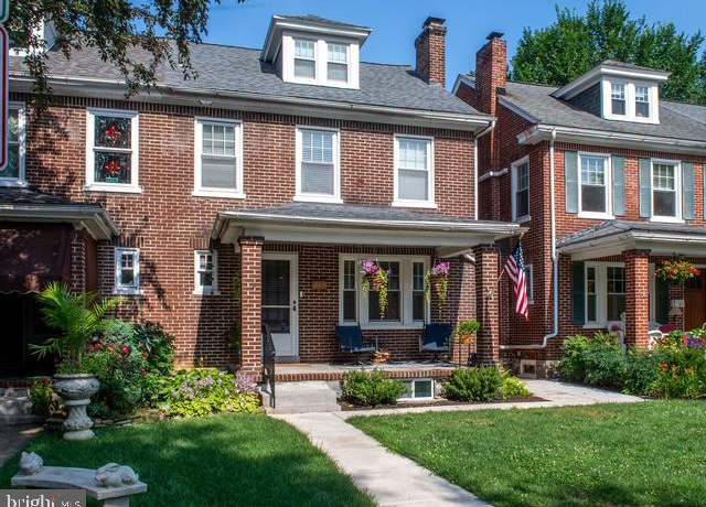 Property at 818 State St, Lancaster, PA 17603, 4 beds, 1 bath