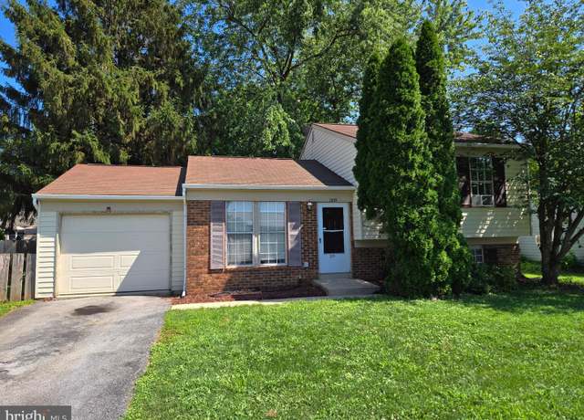 Property at 2819 Blacksmith Way, Lancaster, PA 17601, 3 beds, 2 baths