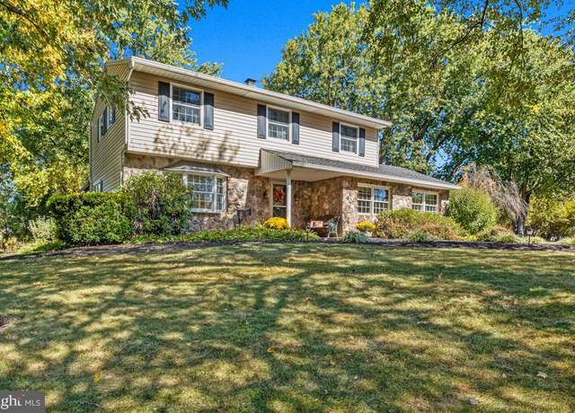 Property at 502 Williamsburg Rd, Lansdale, PA 19446, 4 beds, 2.5 baths