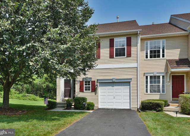 Property at 812 Lizzie Ln, Royersford, PA 19468, 3 beds, 2.5 baths