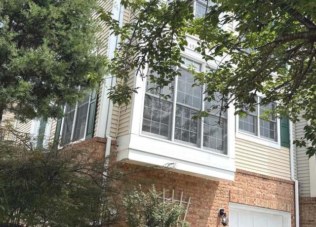 Property at 14552 Woodgate Manor Pl, Centreville, VA 20120, 3 beds, 3.5 baths