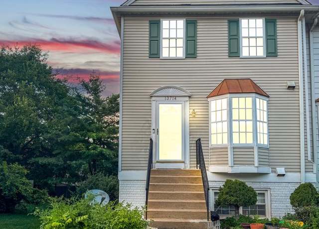 Property at 13714 Autumn Vale Ct, Chantilly, VA 20151, 3 beds, 2.5 baths