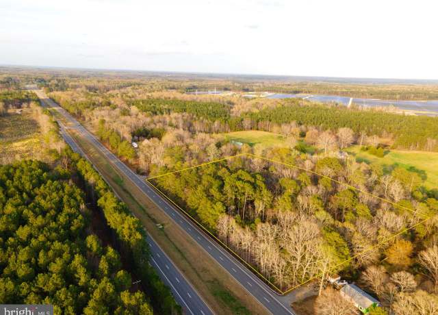 Property at 14427 George Washington Memorial Hwy, Gloucester, VA 23061