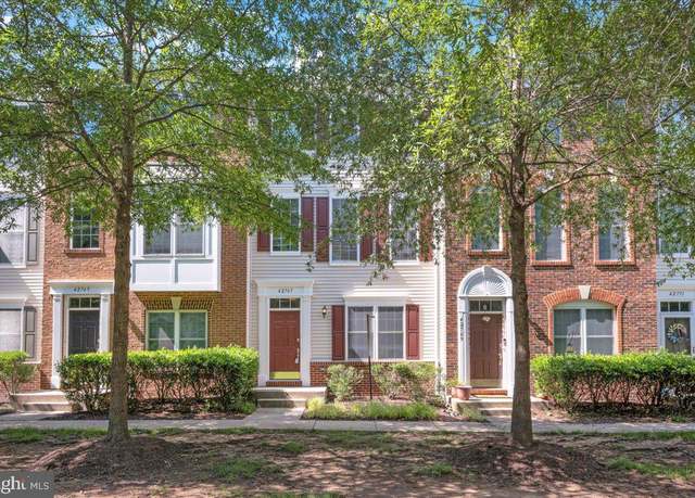 Property at 42767 Hollingsworth Ter, Chantilly, VA 20152, 3 beds, 3.5 baths
