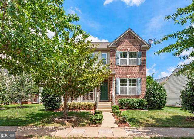 Property at 9939 Lake Jackson Dr, Manassas, VA 20110, 4 beds, 3.5 baths