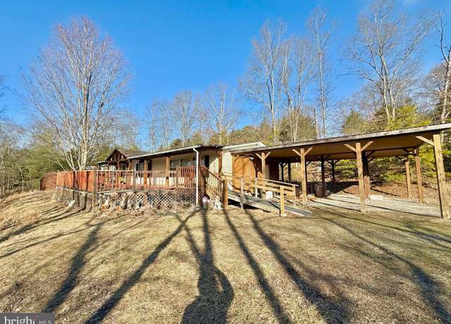Property at 35 Lakeview Dr, Lahmansville, WV 26731, 4 beds, 2 baths