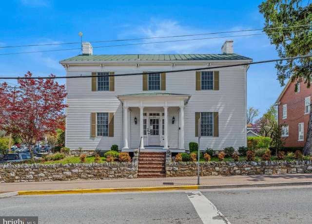 Property at 203 S George St, Charles Town, WV 25414, 3 beds, 3.5 baths