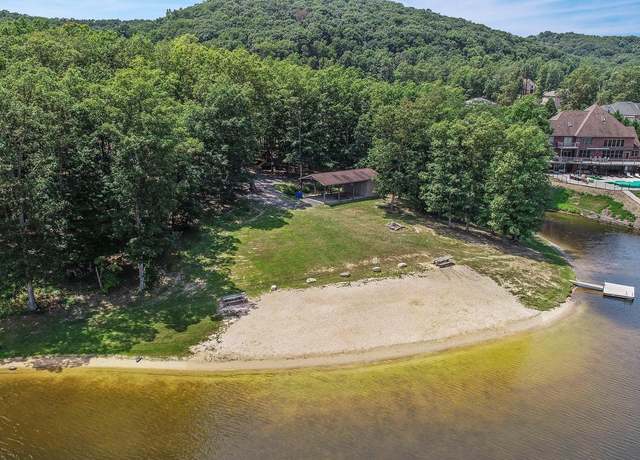 Property at 8 Lakewood Dr N, Ridgeley, WV 26753