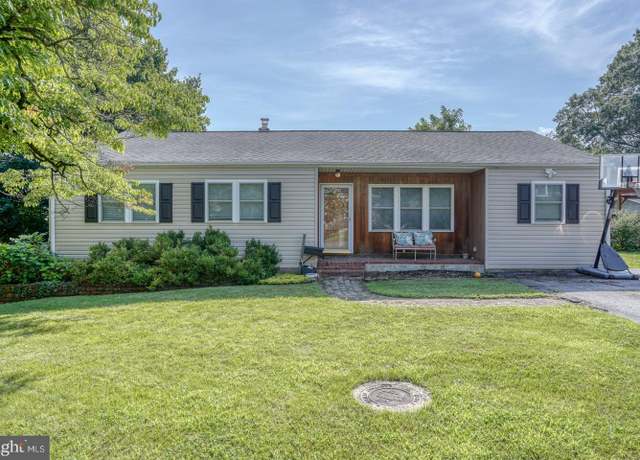 Property at 104 S Woodward Ave, Wilmington, DE 19805, 3 beds, 1.5 baths
