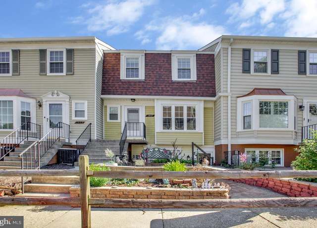Property at 1447 Chatham Ct, Crofton, MD 21114, 3 beds, 2.5 baths