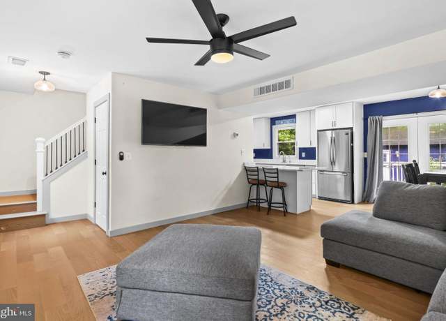 Property at 1111 Wildwood Ln, Churchton, MD 20733, 3 beds, 2 baths