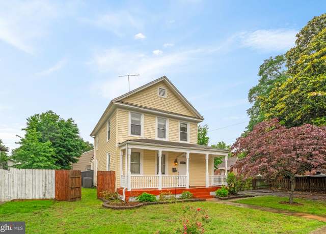 Property at 4515 39th Pl, North Brentwood, MD 20722, 3 beds, 3 baths