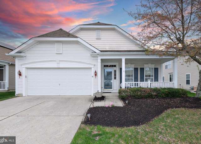 Property at 15 Jerry Ln, Hammonton, NJ 08037, 2 beds, 2 baths