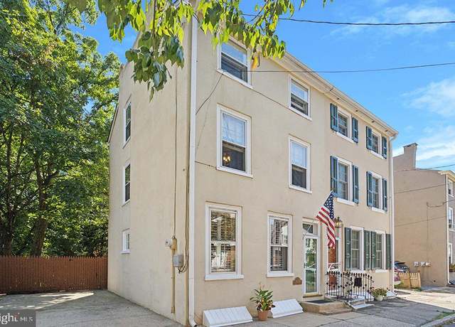 Property at 104 W Union St, Burlington, NJ 08016, 4 beds, 1 bath