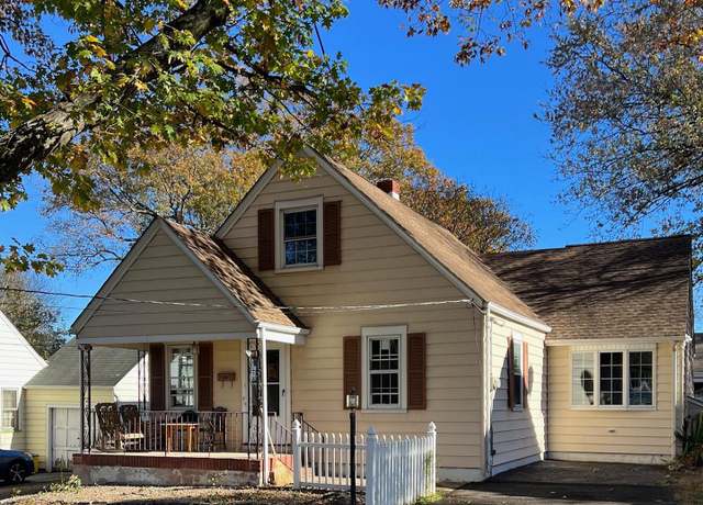 Property at 641 Concord Cir, Ewing, NJ 08618, 3 beds, 1.5 baths