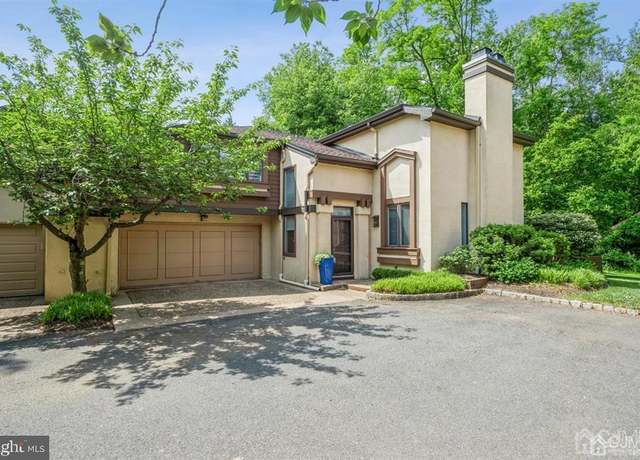 Property at 520 Sayre Dr, Princeton, NJ 08540, 2 beds, 3.5 baths