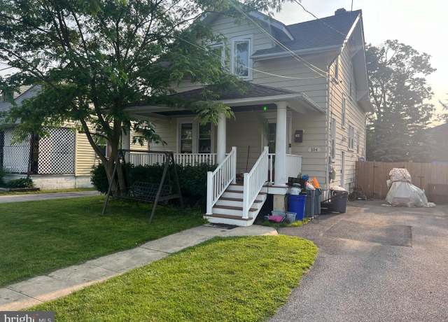 Property at 104 E Roland, Brookhaven, PA 19015, 4 beds, 1.5 baths