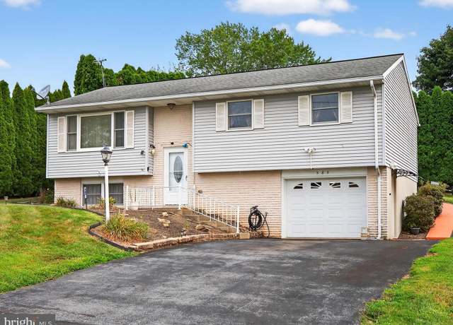 Property at 585 Cherry St, Lebanon, PA 17046, 4 beds, 2 baths