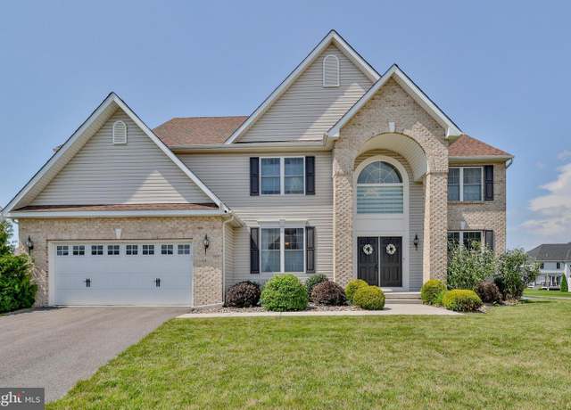 Property at 249 Danbury Dr, Nazareth, PA 18064, 4 beds, 3 baths