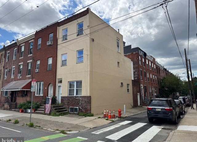Property at 1232 S 11th St, Philadelphia, PA 19147, 4 beds, 1.5 baths
