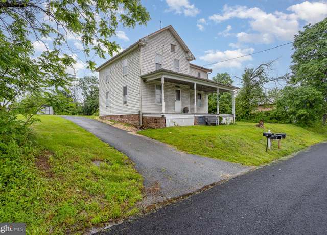 Property at 320 E Front St, Lewisberry, PA 17339, 3 beds, 1 bath