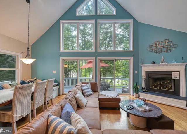 Property at 68 Emma Jane Ln, Bumpass, VA 23024, 5 beds, 3.5 baths