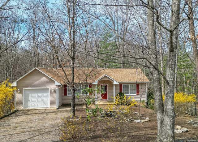 Property at 159 Yancey Ct, Mc Gaheysville, VA 22840, 2 beds, 2.5 baths