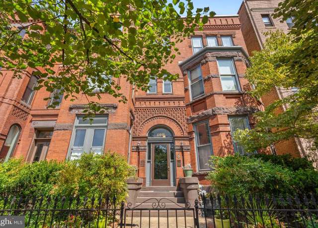 Property at 408 Seward Sq SE #5, Washington, DC 20003, 1 bed, 1.5 baths