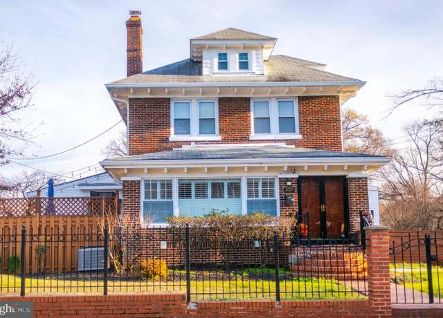 Property at 3229 Vista St NE, Washington, DC 20018, 4 beds, 2 baths