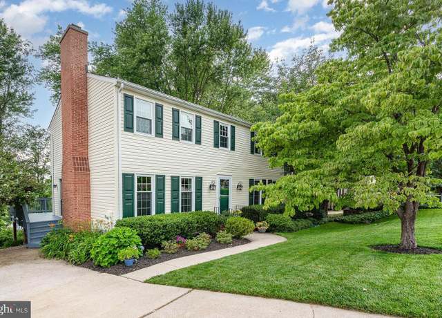 Property at 10828 Sandringham Rd, Cockeysville, MD 21030, 5 beds, 2.5 baths