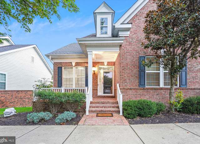 Property at 12 Steeplechase Dr, La Plata, MD 20646, 3 beds, 3 baths